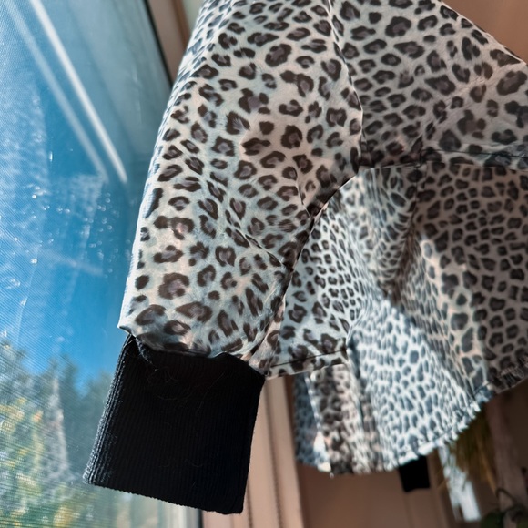 Clear Black Leopard Print Raincoat (S) NWOT - Picture 3 of 7